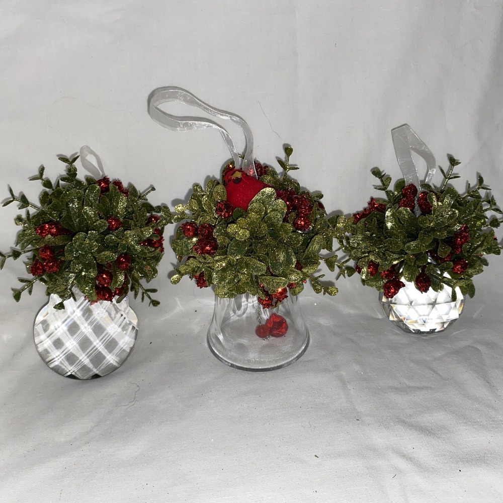 Kissing Krystal Ganz Acrylic Mistletoe Christmas Ornament Cardinal Set Of 3